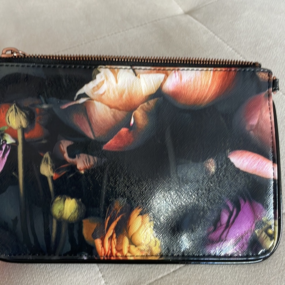 Interchangeable Purses On Same Rose Gold Chain - image 4